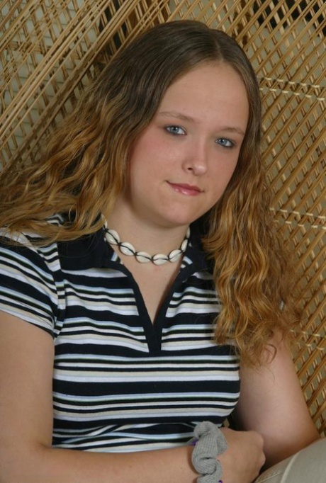 Naughty amateur chick Mirandy in her first solo scene ever