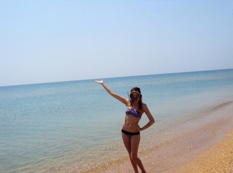 Petite amateur Katya models non nude during a homemade vacation tape