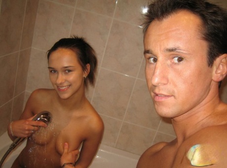 Young amateur Victoria Sweet has sex with her boyfriend while in the bathtub