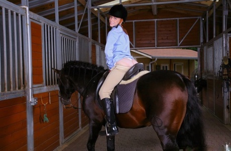 Horny young amateur equestrian Ryann gets banged doggystyle by the stable hand