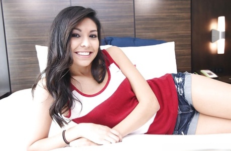 Unpredictable amateur babe Serena Torres wishes to be devastated
