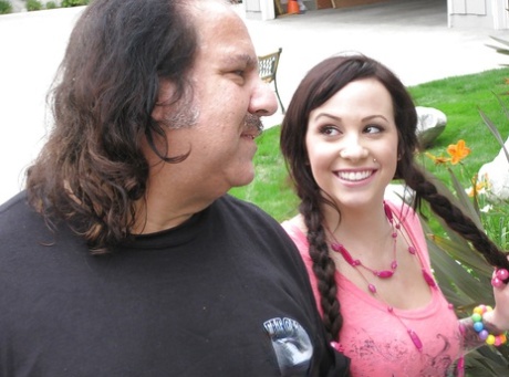 Chubby teen babe with ample ass Lindy Lane gets pounded by an oldman