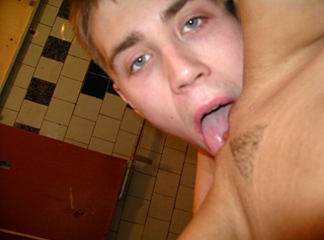 Smiley teenage amateur gives a blowjob with ball licking and gets nailed