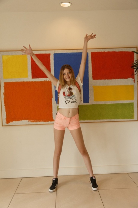 Teen with nice body Sloan Kendricks flashing her attributes in public