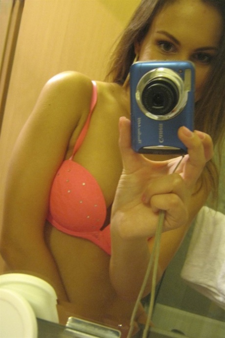 Amateur teen Jenny 9 twitches her nipples and films herself in the mirror