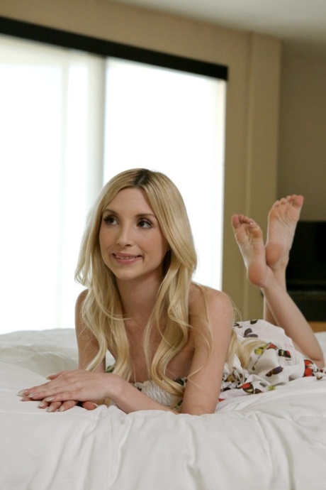 Petite blonde girl Piper Perri receives a creampie from her stepfather