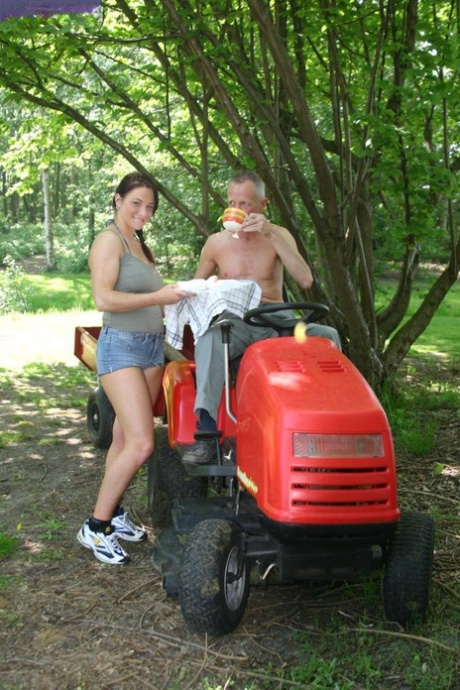 Teen Petty stops lawnmower and starts sucking old man's dick before gets owned