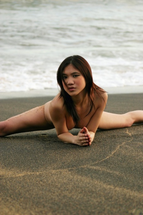 Met Art starring Daphne A Naked Images