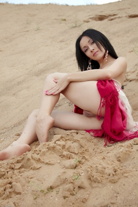 Errotica Archives performed by Night Nude XXX