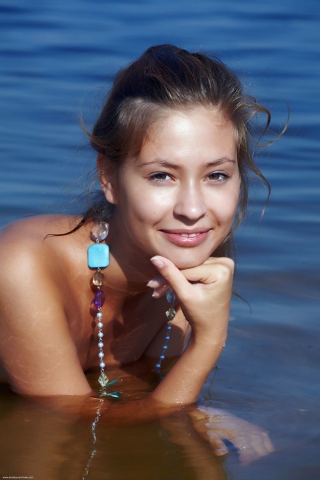 Errotica Archives starring Afrodita Porn Images