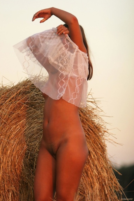 Erotic Beauty featuring Inna J Nude Gallery