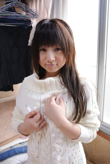 Asian sweetie Miku Tamaru uncovers her attributes and gives a lovely blowjob