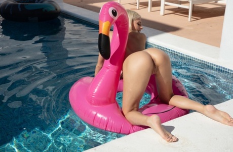 Sweet exotic girls Christy White and Tasha Lustn flaunt their fantastic bums