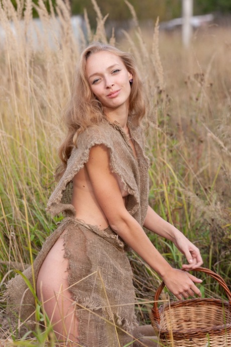 Stunning 18 performed by Jessie U Hot XXX