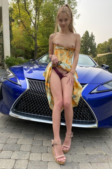 Amateur girlfriend Riley Star unveils her tits & plays with her twat in a car