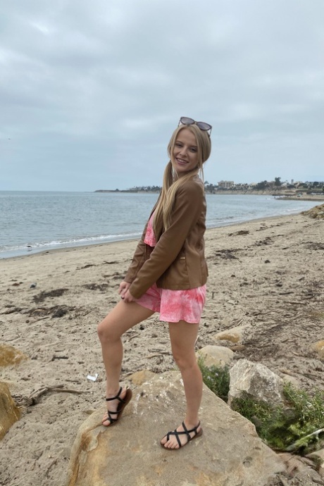 ATK Girlfriends featuring Paris White Hot Pics