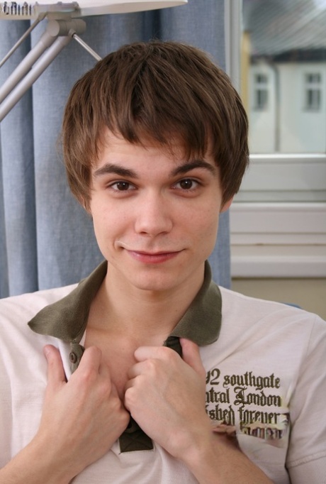 Hung twink Vinny 4 jerks his big dick until he ejaculates in a hot solo
