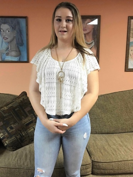 Amateur BBW Dymond Rose reveals her big tits & fat ass before sucking a dick