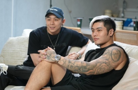Skinny Asian girl Yuli seduces an inked guy and gets fucked hard