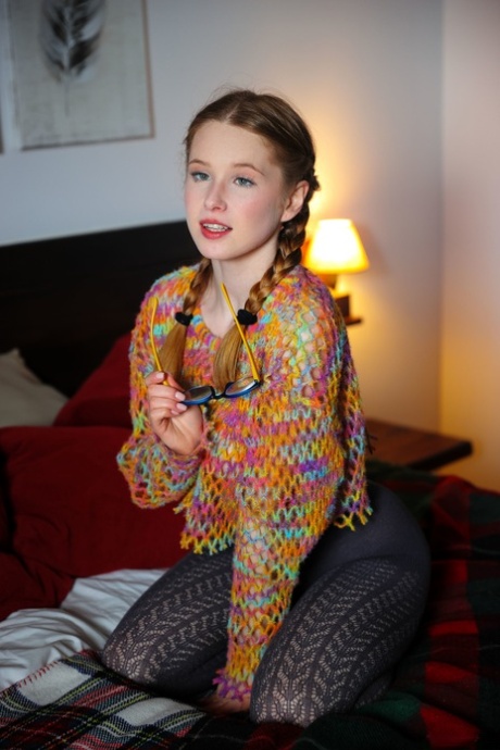Met Art starring Laura Lit Porn Gallery