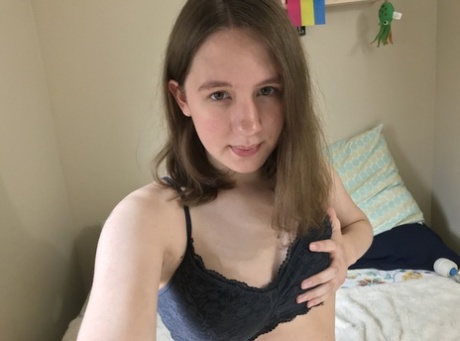 Ersties performed by Tzara Marie Naked Porn Pics
